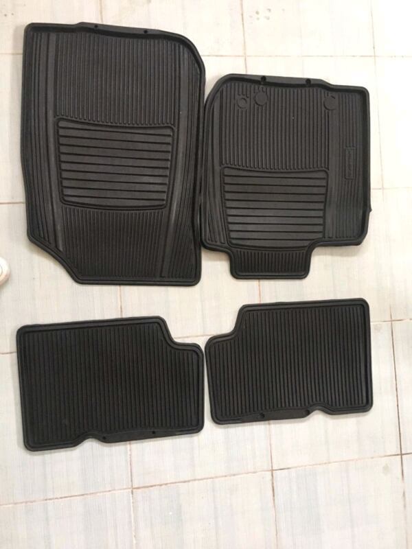 Duster 1-I Kauçuk Paspas Takımı (2009-2017) 8900200222 -Renault Mais