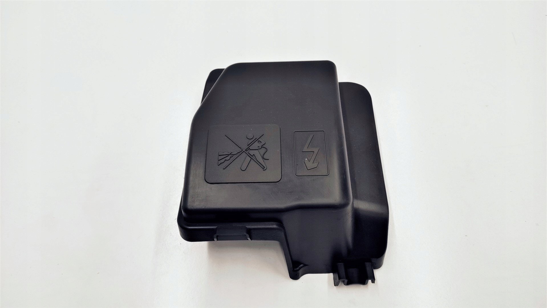 Lodgy Dokker Duster 1-I Sigorta Kutusu Üst Kapağı 243829068R -Renault Mais