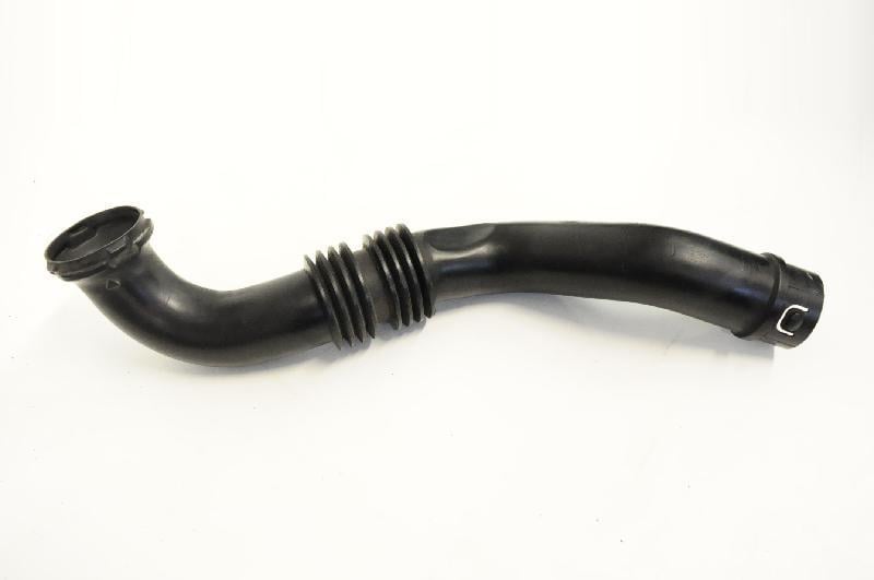 Trafic 2-II Hava Filtre Borusu 2.0 Dci M9R (2008-2012) 8200865653 -Renault Mais