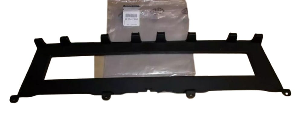 Megane 3-III Ön Tampon Plaka Çerçevesi (2013-2016) 623121799R -Renault Mais
