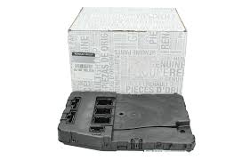 Megane 2-II Elektronik Bağlantı Ünitesi Decoder (3 Fişli) 8200306433-8200780028 -Renault Mais